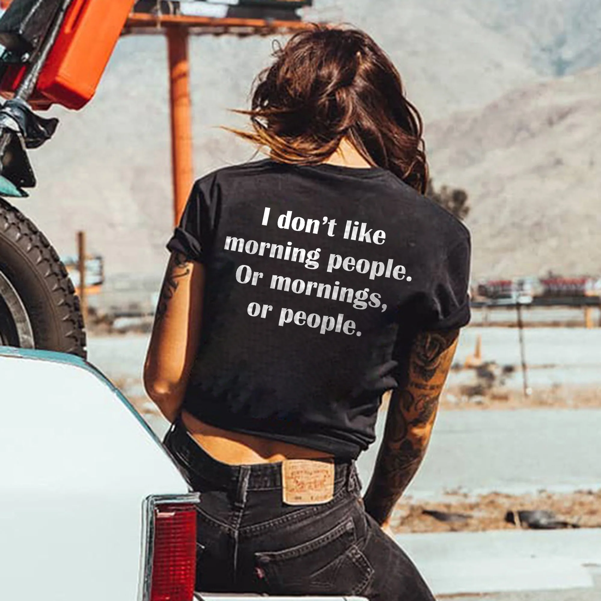 I DON'T LIKE MORNING PEOPLE PRINTED WOMEN'S T-SHIRT
