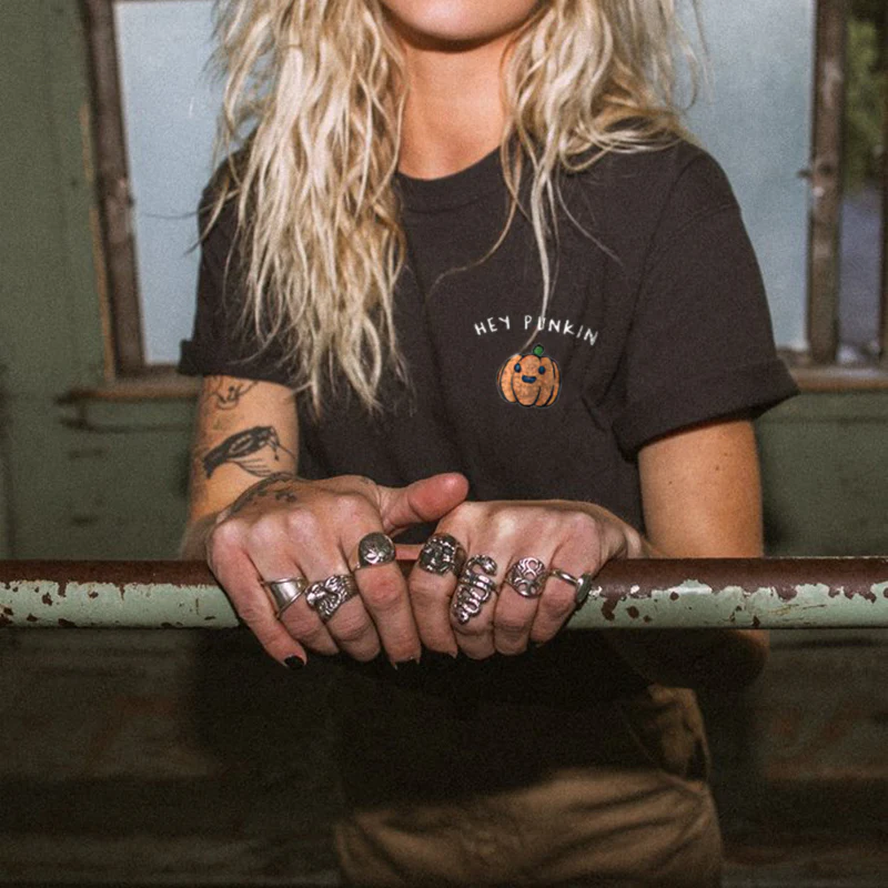 HEY PUNKIN PRINTED WOMEN T-SHIRT