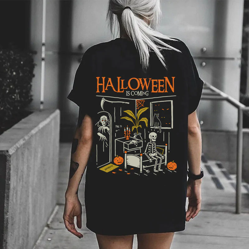 HALLOWEEN IS COMING PRINTED T-SHIRT